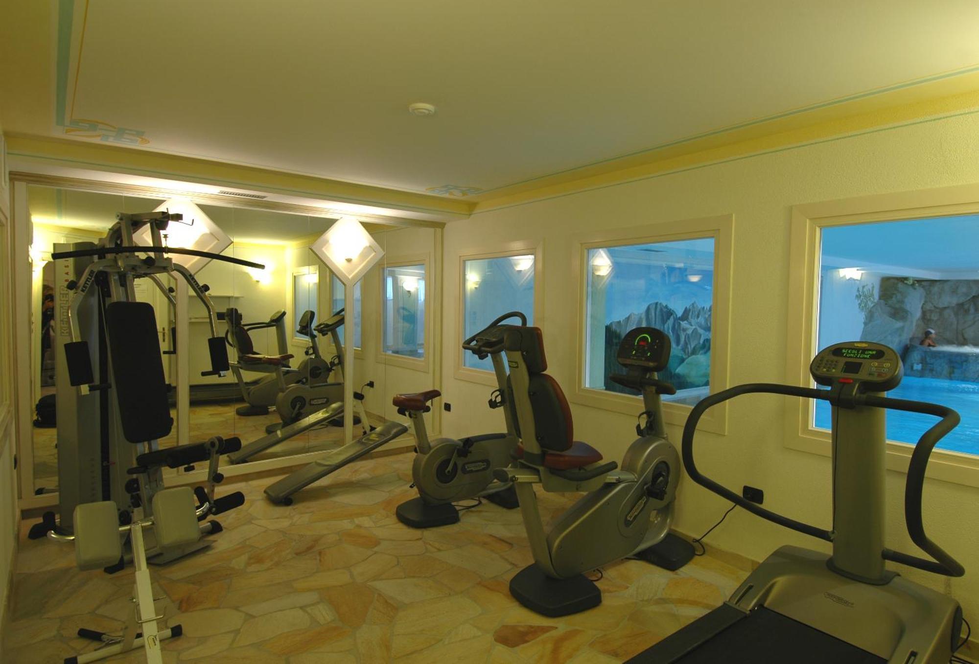 Residence Pez Gajard San Martino Di Castrozza Ngoại thất bức ảnh
