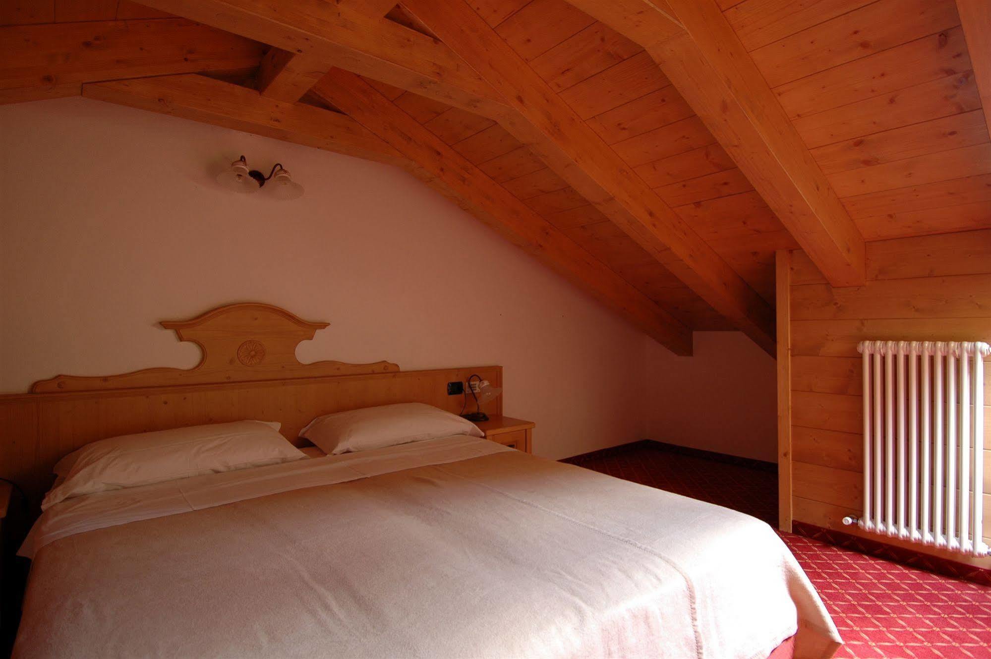 Residence Pez Gajard San Martino Di Castrozza Ngoại thất bức ảnh